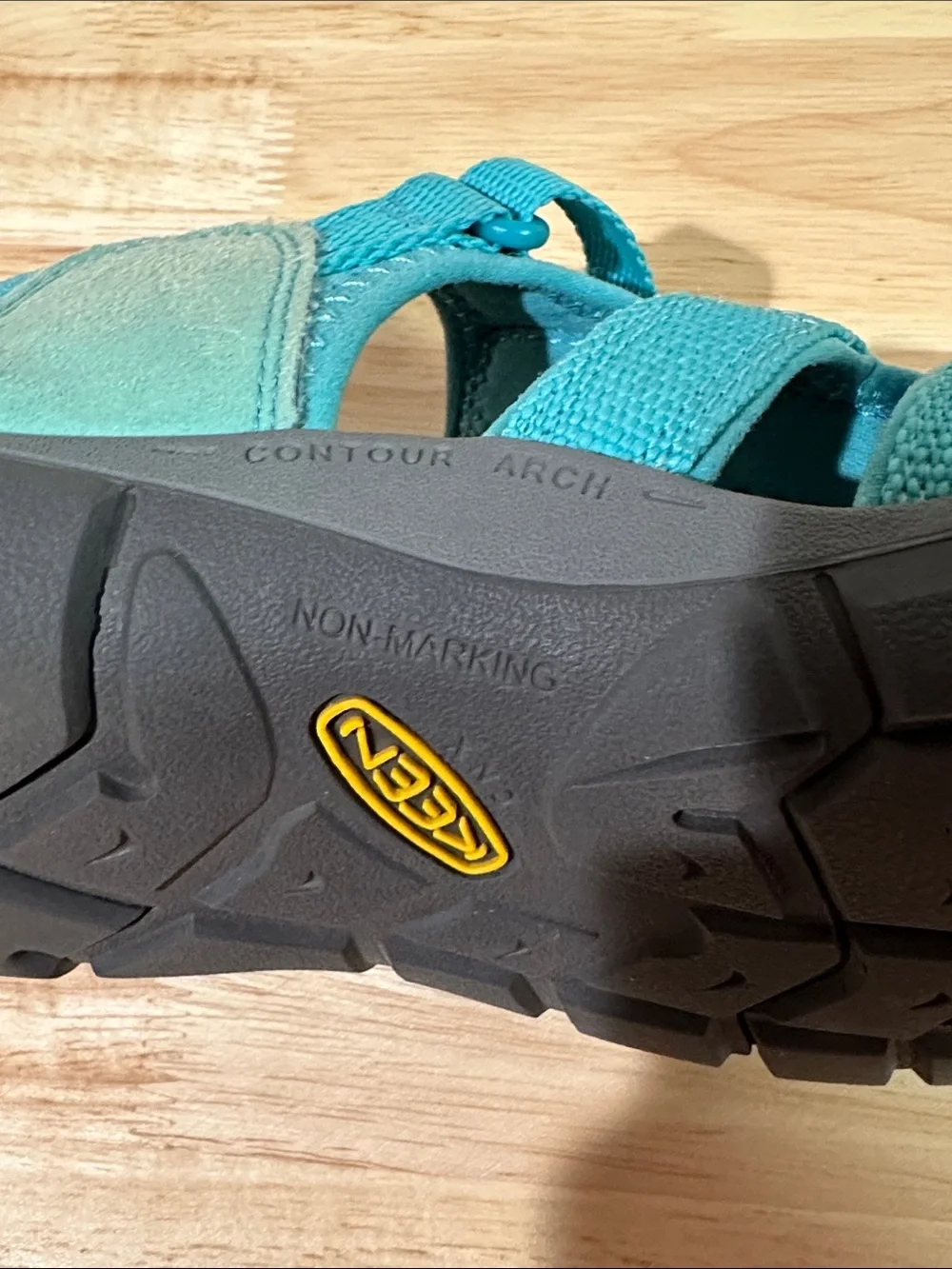 Keen Seacamp II CNX Teal Blue Washable Sport Sandals Big Kids Size 4